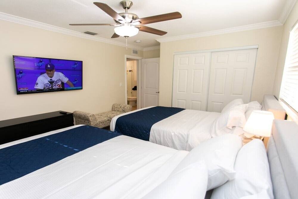 Photo of Bedroom in Dania Beach