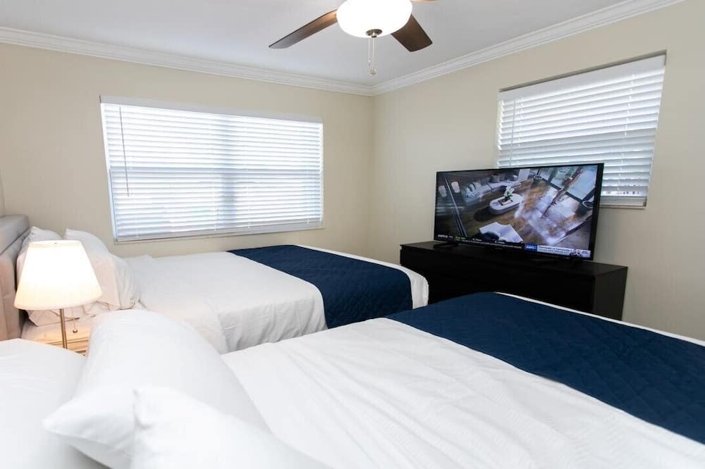 Photo of Bedroom in Dania Beach