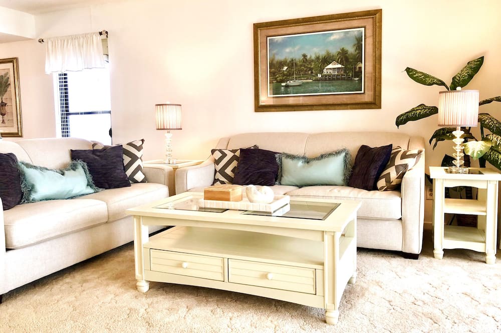 Photo of Livingroom in Indian Rocks Beach