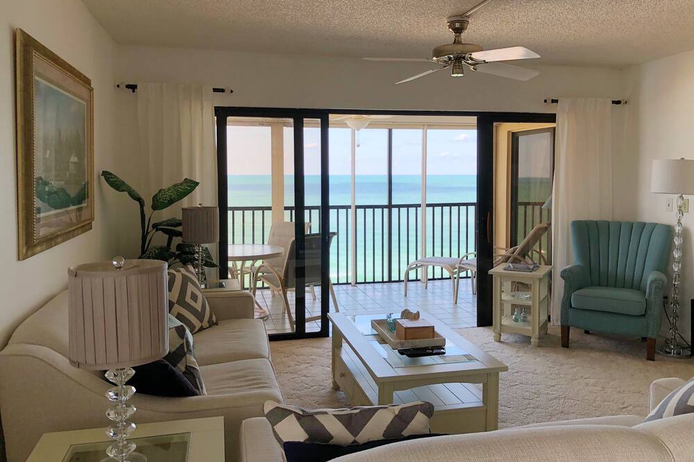 Photo of Livingroom in Indian Rocks Beach