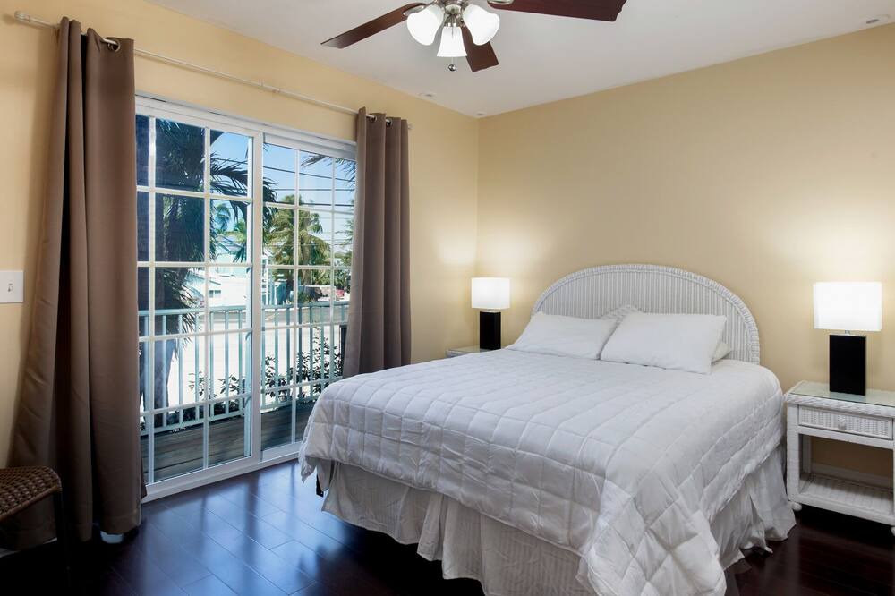 Photo of Bedroom in Long Key