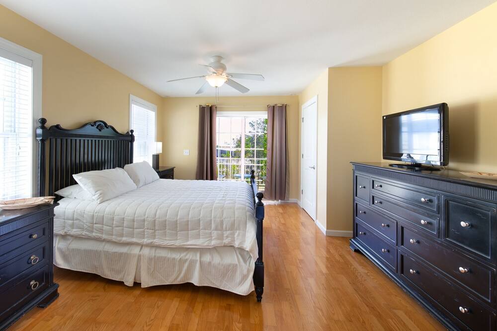 Photo of Bedroom in Long Key