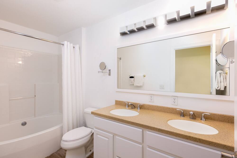 Photo of Bathroom in Long Key