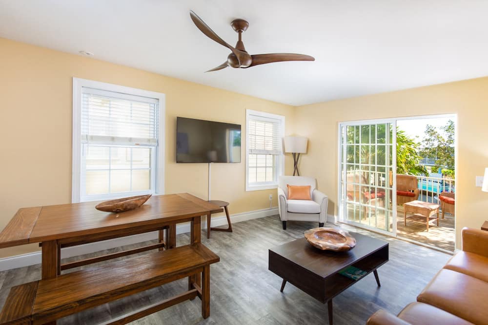 Photo of Livingroom in Long Key