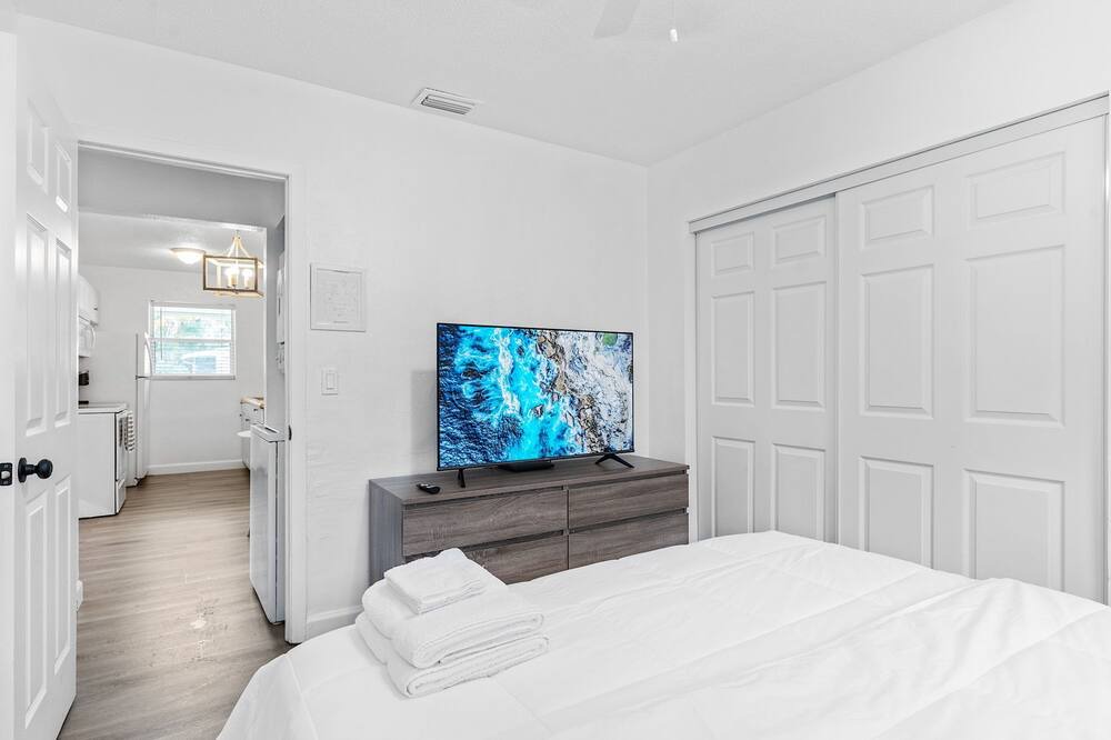Photo of Bedroom in Edgewood