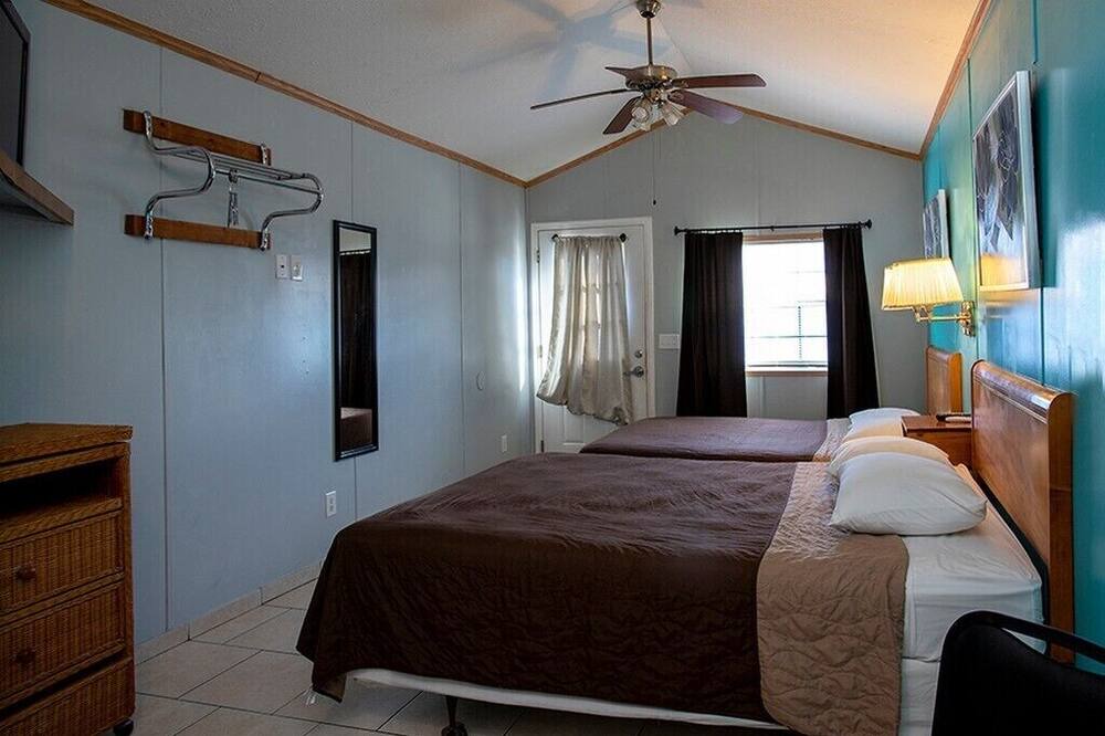 Photo of Bedroom in Edgewater