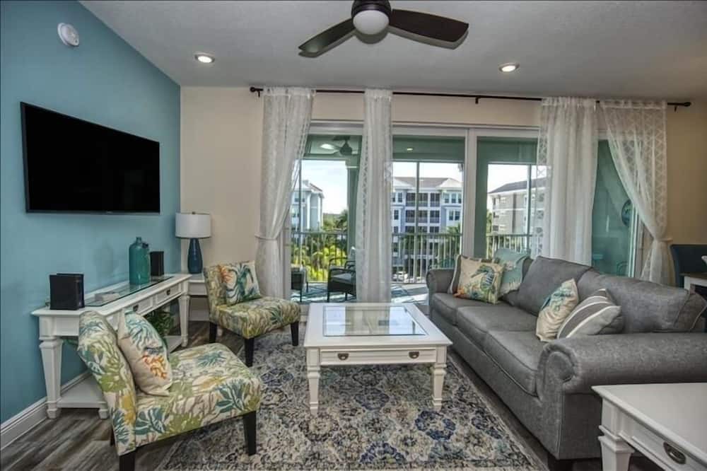 Photo of Livingroom in Whitney Beach