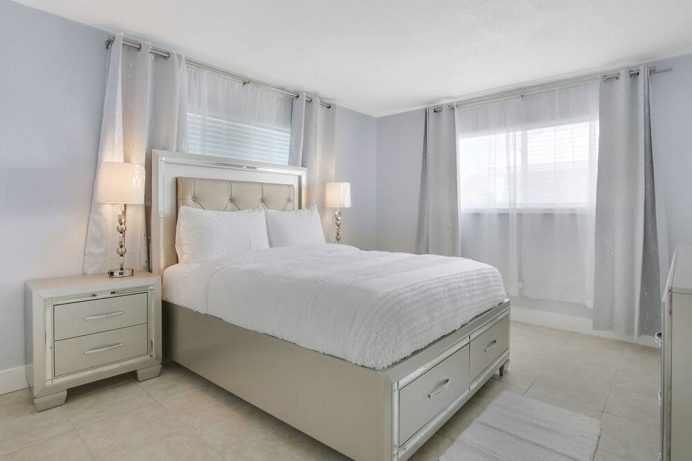 Photo of Bedroom in Florida North Atlantic Coast