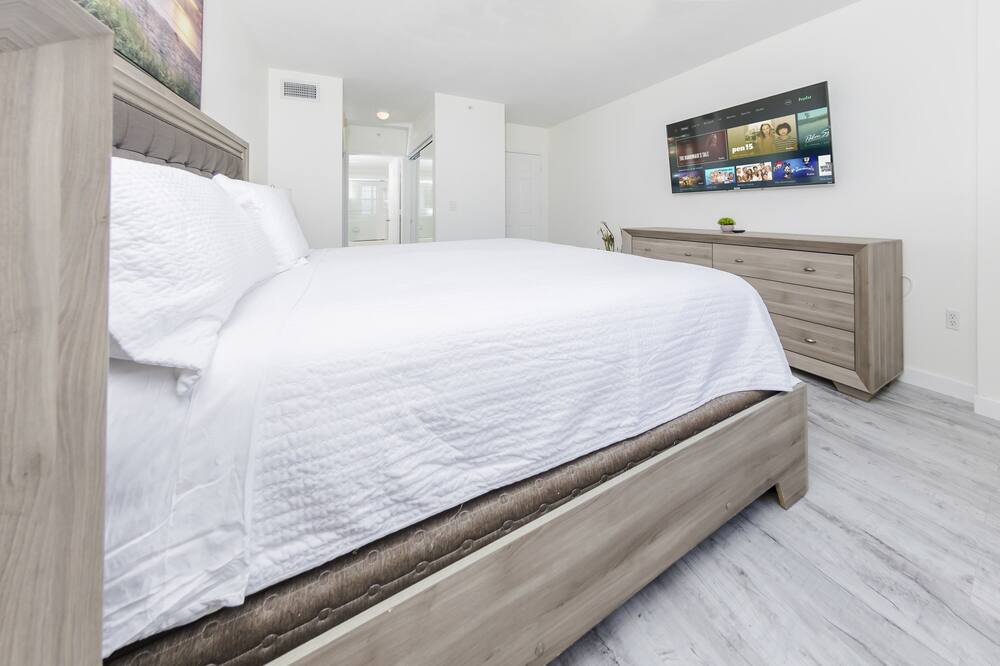 Photo of Bedroom in Downtown West Palm Beach