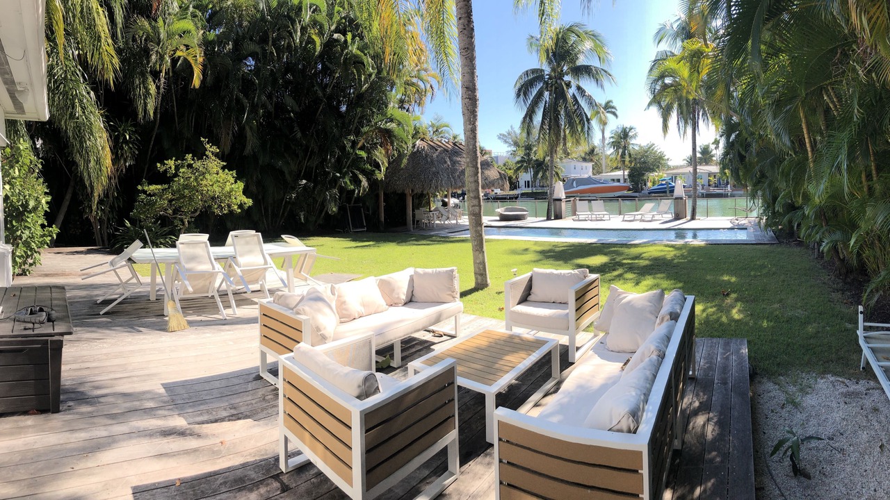 Photo of Outdoor in North Bay Village