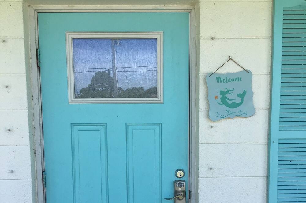 Photo of Outdoor in Englewood