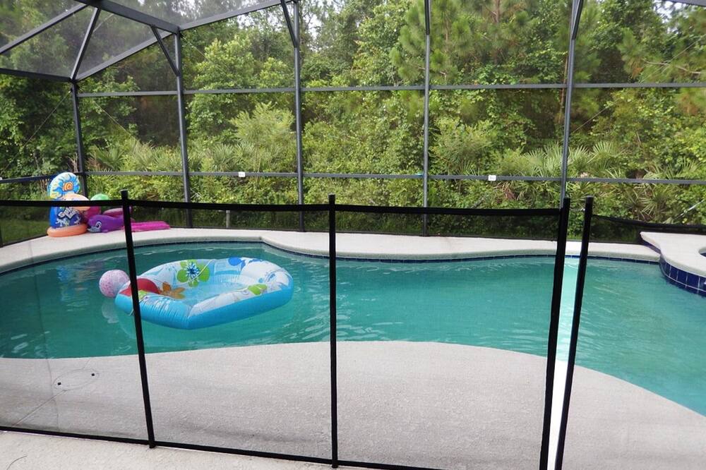 Photo of Outdoor in Sandy Ridge