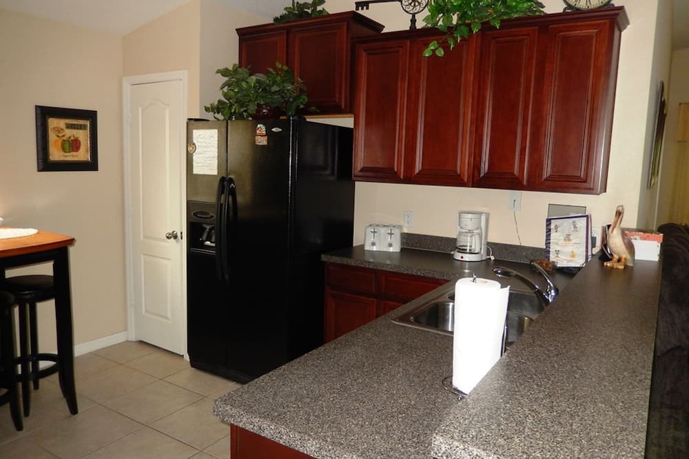 Photo of Kitchen in Sandy Ridge