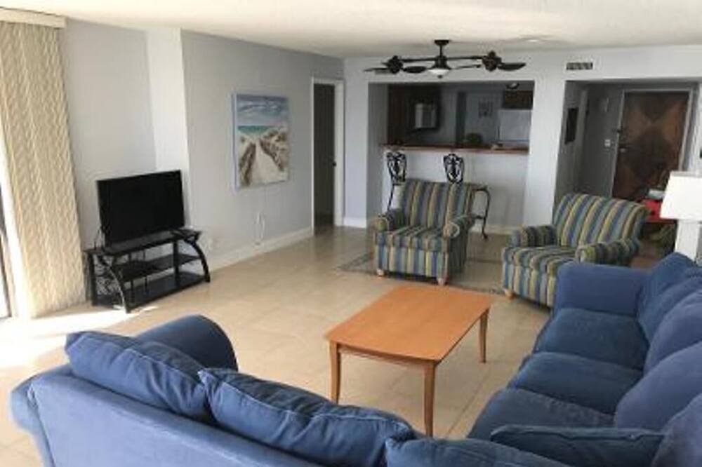 Photo of Livingroom in Daytona Beach