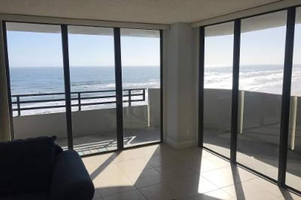 Photo of Livingroom in Daytona Beach