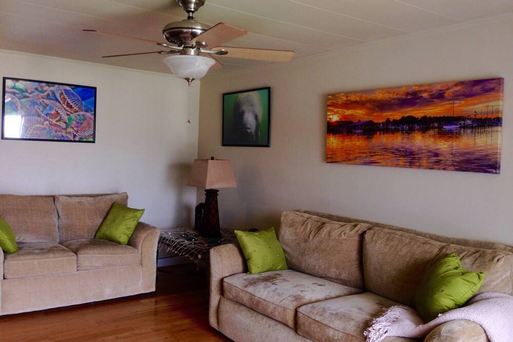 Photo of Patio Balcony in Springs at Kings Bay