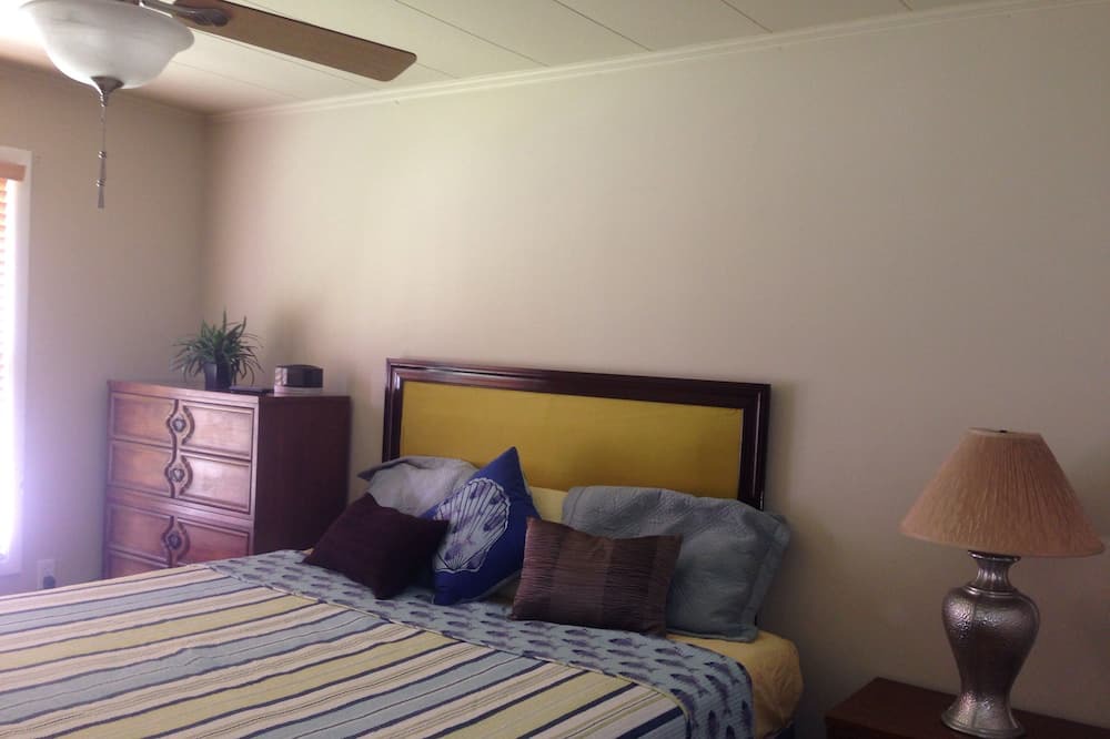 Photo of Bedroom in Springs at Kings Bay