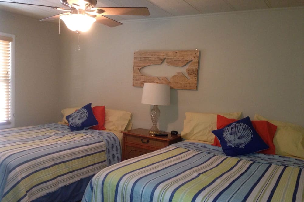Photo of Bedroom in Springs at Kings Bay