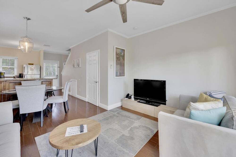 Photo of Livingroom in Marathon