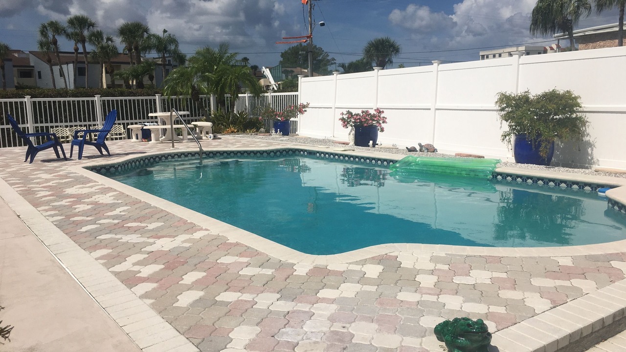 Photo of Outdoor in Golden Beach