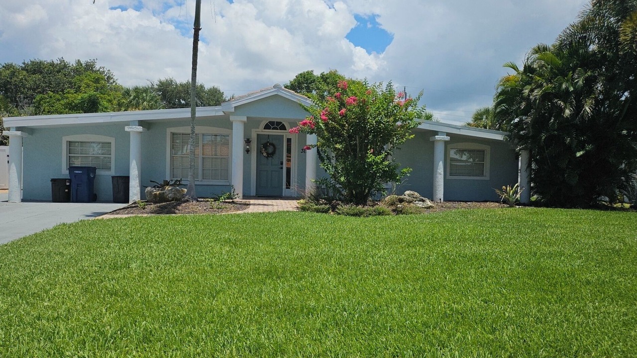 Photo of Outdoor in Bayshore Gardens