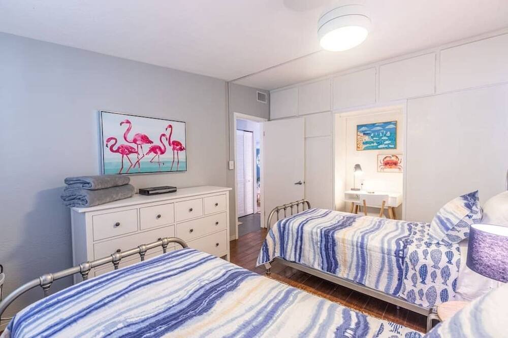 Photo of Bedroom in Redington Beach