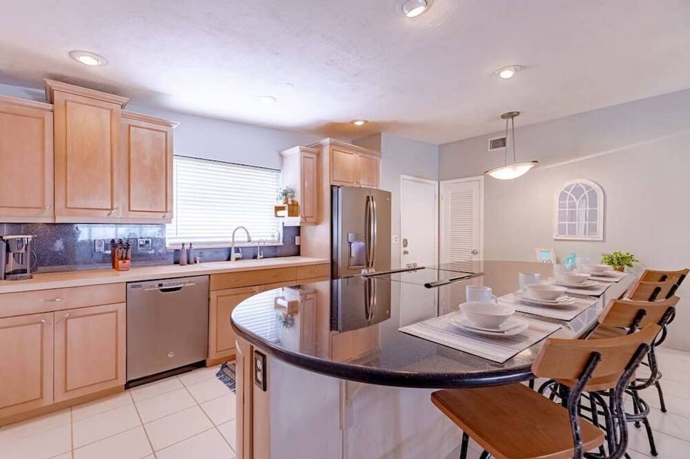 Photo of Kitchen in Redington Beach
