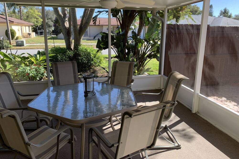 Photo of Patio Balcony in Forest Hills