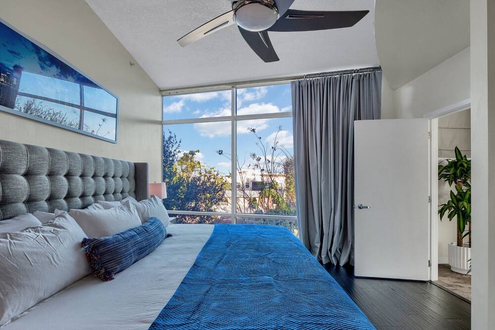 Photo of Bedroom in South Eola