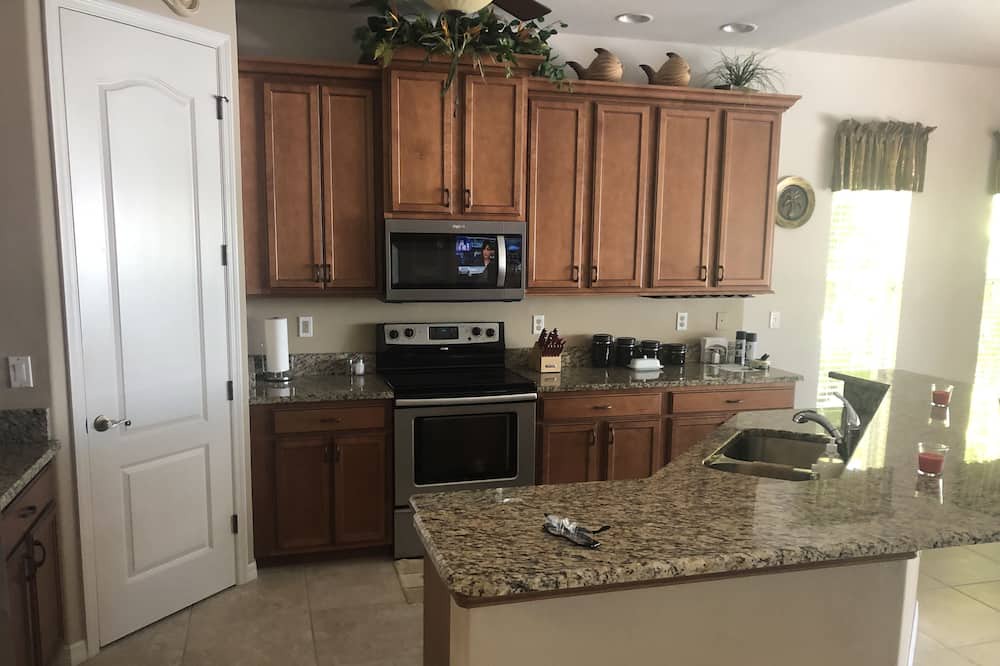 Photo of Kitchen in Fort Myers Shores