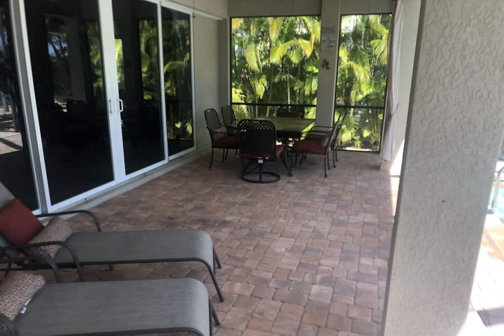 Photo of Patio Balcony in Fort Myers Shores