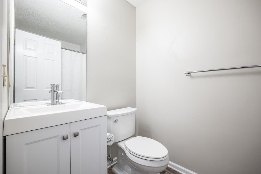 Photo of Bathroom in Sawgrass