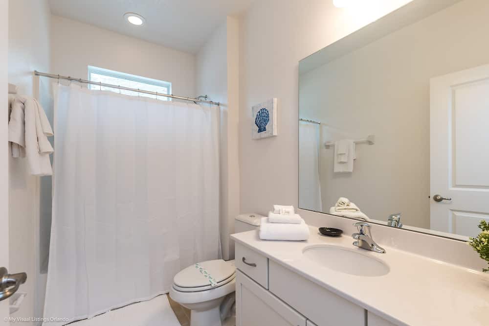 Photo of Bathroom in Kissimmee