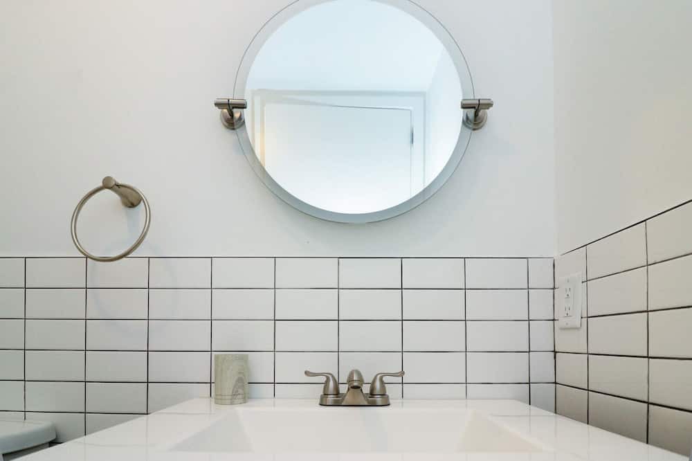 Photo of Bathroom in East Little Havana