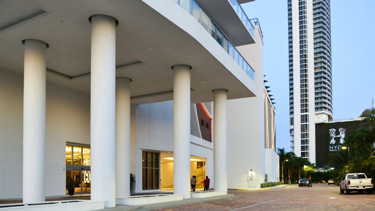 Photo of Outdoor in Hallandale Beach