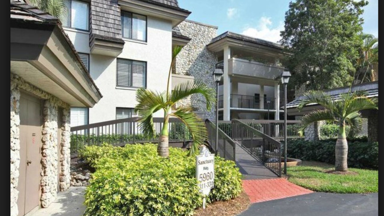 Photo of Outdoor in Pelican Bay
