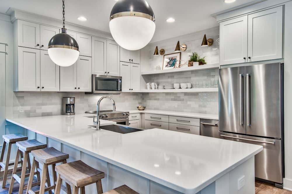 Photo of Kitchen in White's Gulfview