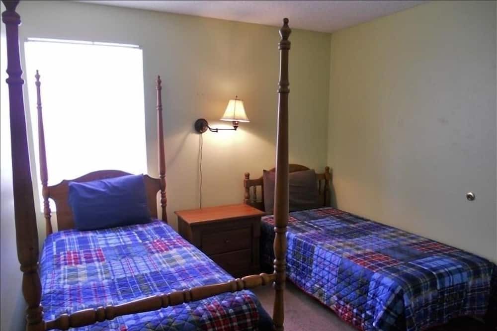 Photo of Bedroom in Lindfields