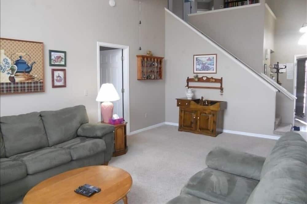 Photo of Bedroom in Lindfields