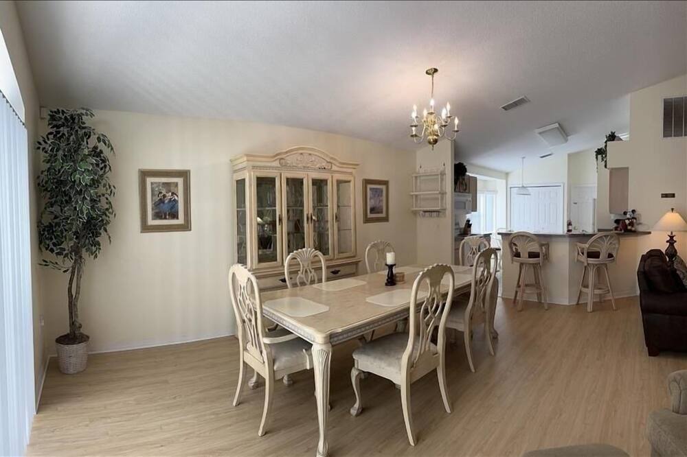 Photo of Bedroom in Thousand Oaks