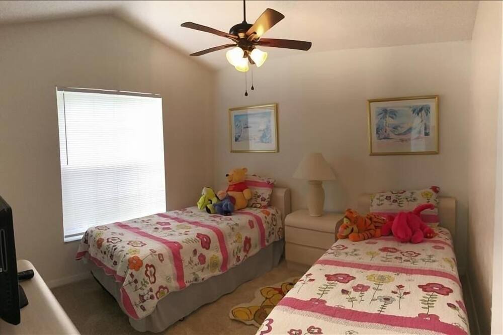 Photo of Bedroom in Thousand Oaks