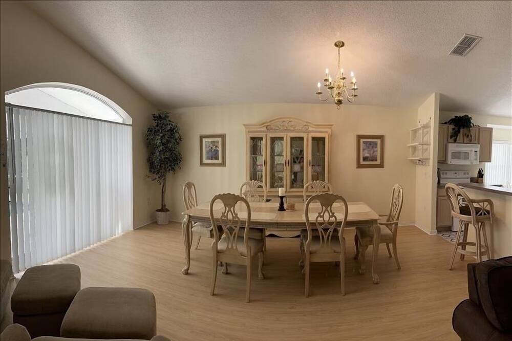 Photo of Bedroom in Thousand Oaks