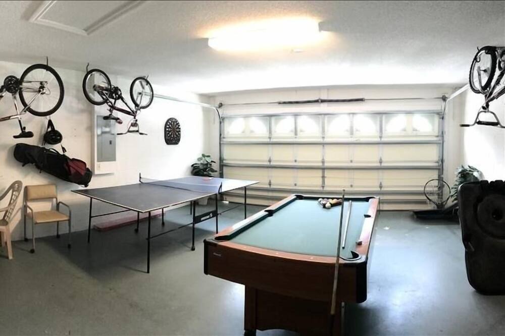 Photo of Others in Thousand Oaks