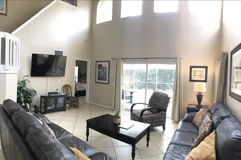Photo of Bedroom in Westridge