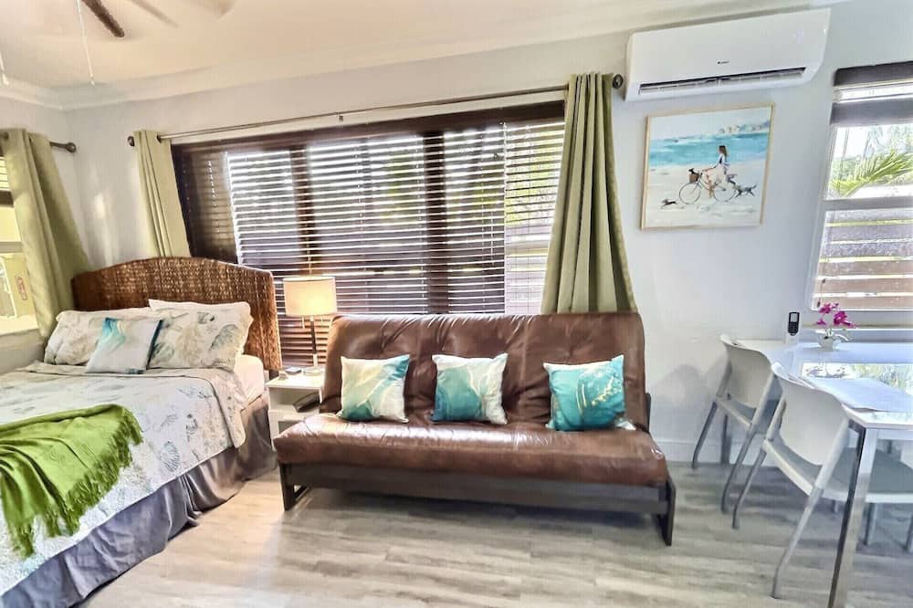 Photo of Bedroom in Coral Ridge