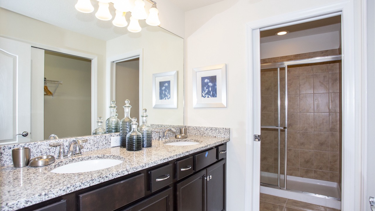 Photo of Bathroom in Four Corners