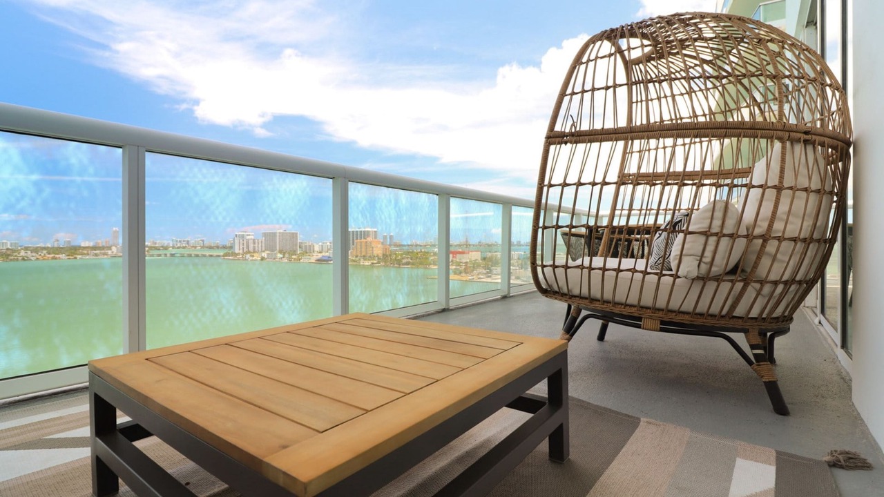 Photo of Patio Balcony in North Bay Village
