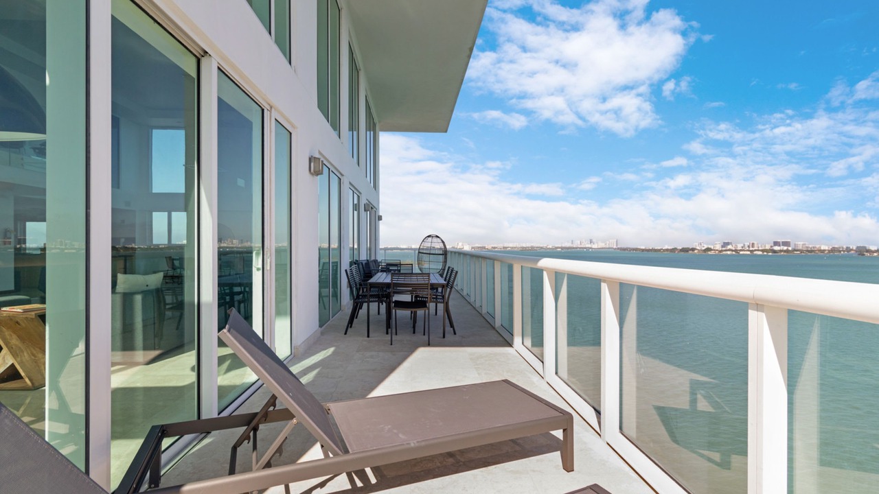 Photo of Patio Balcony in North Bay Village