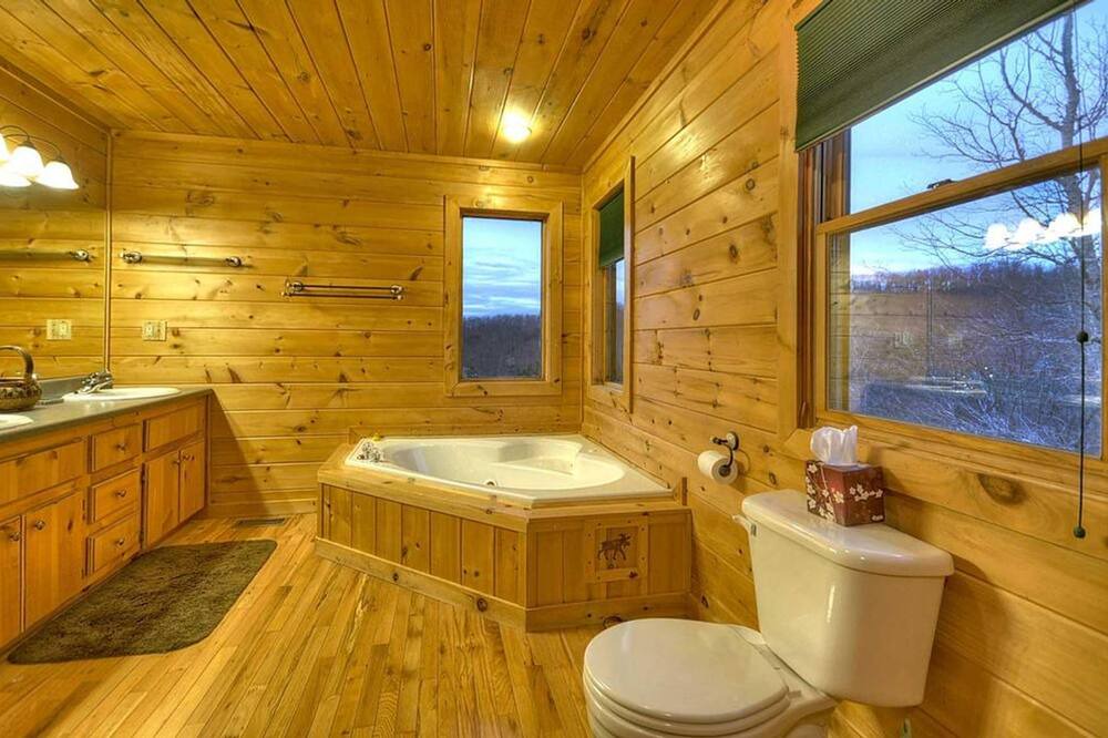 Photo of Bathroom in Morganton