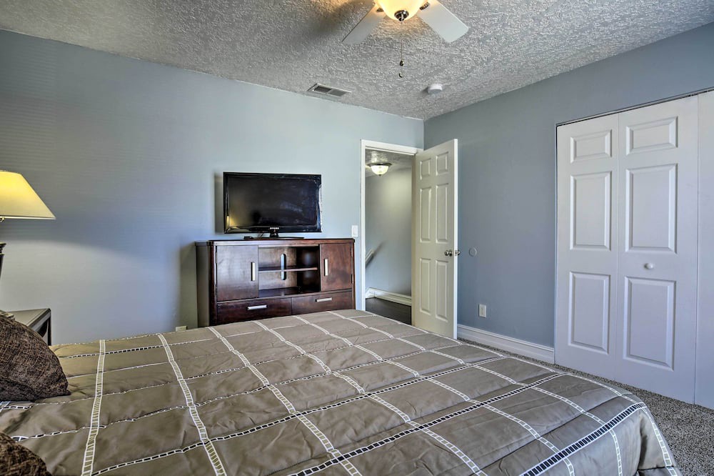 Photo of Bedroom in University